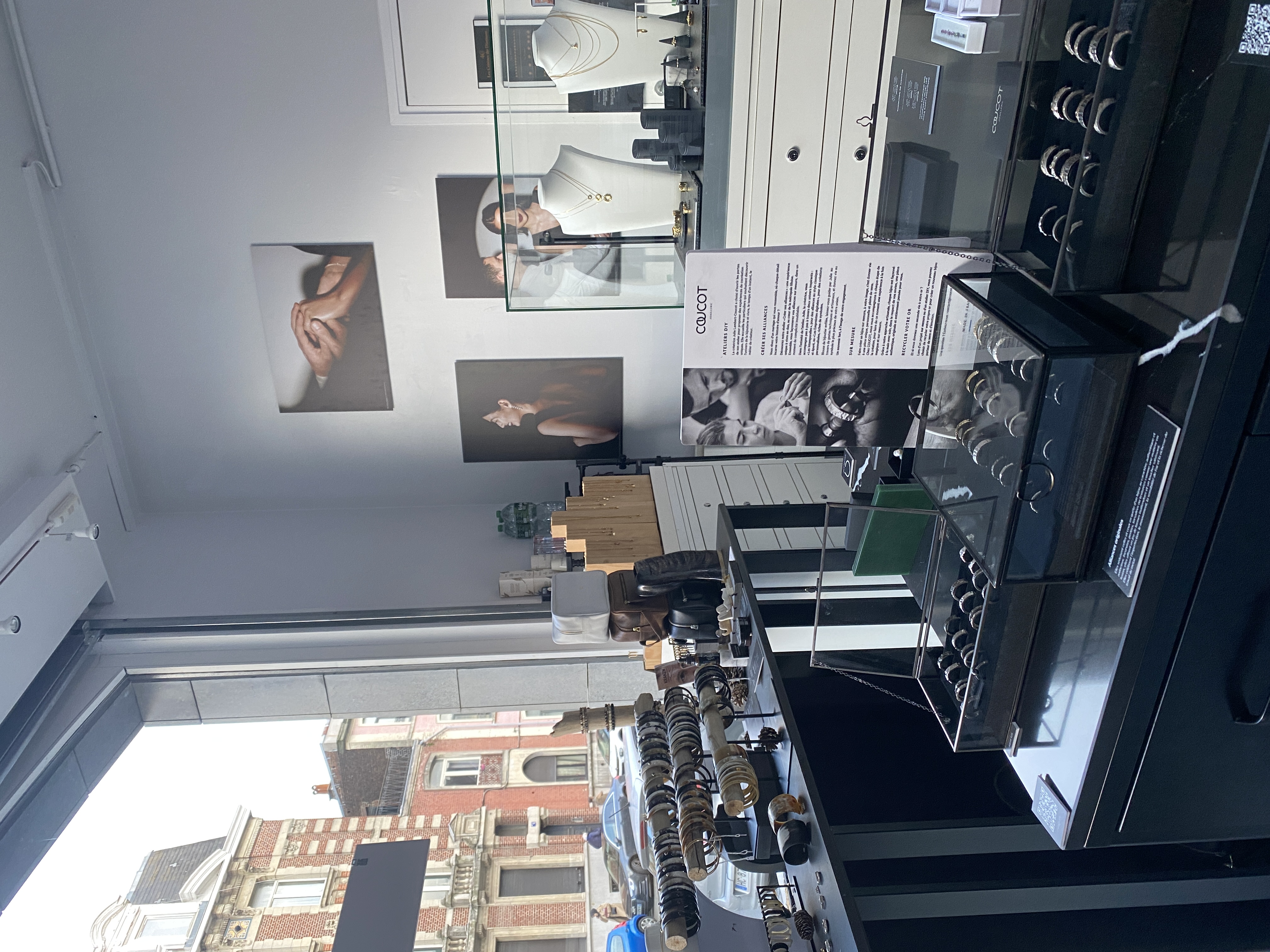 Photo int&eacute;rieur boutique, bijouterie lille.